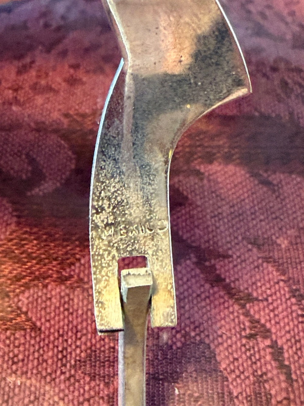 Vintage Mid-Century Mexican Modernist Alpaca Silver Hinged Bangle – Stylized Twi